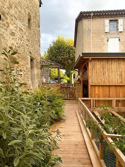 Gite : La Vieille Batisse. La Baume-Cornillane 0*,  France